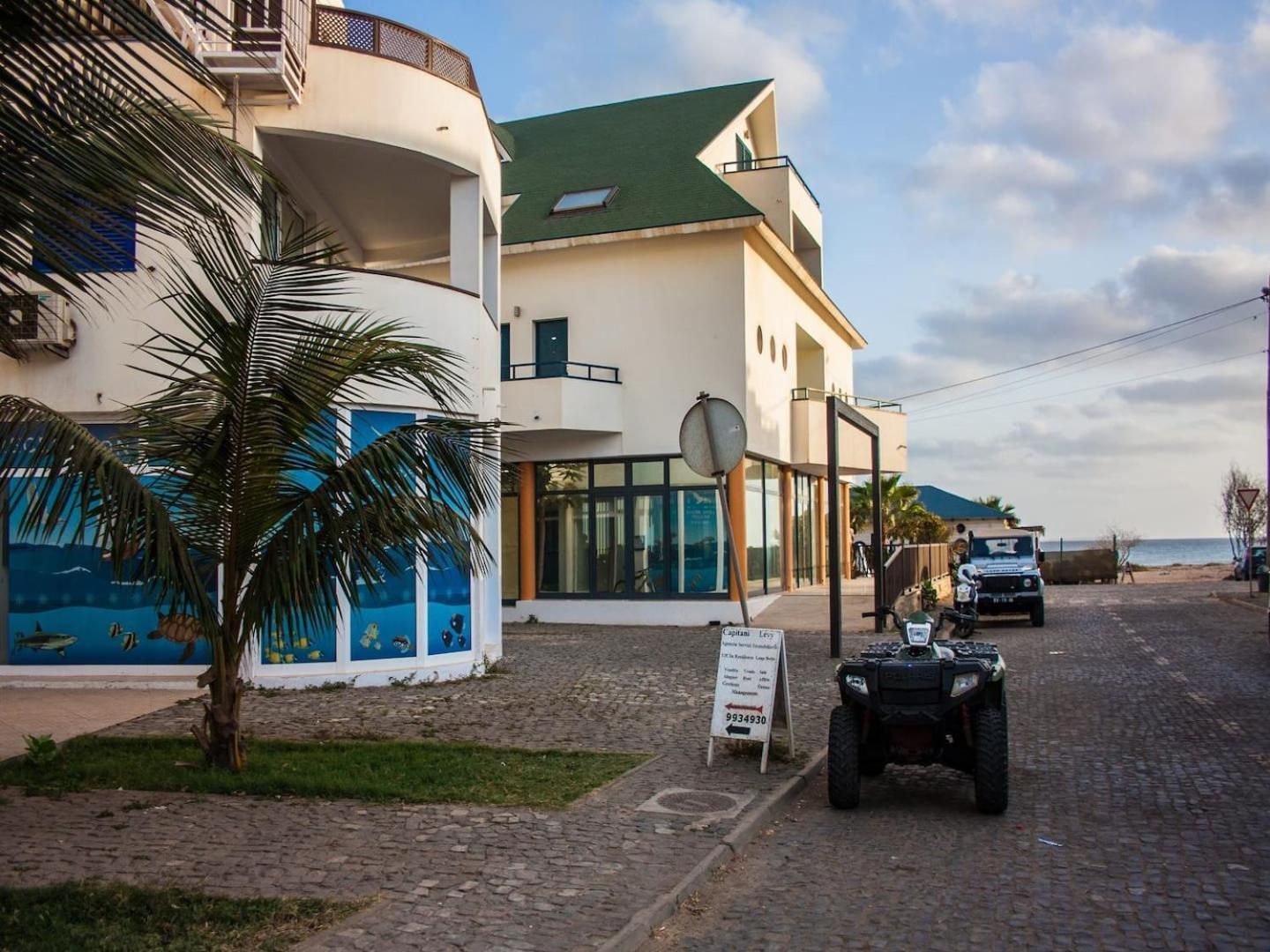 Leme Bedje Two Bedroom - By Bobbywashere Santa Maria Exterior photo